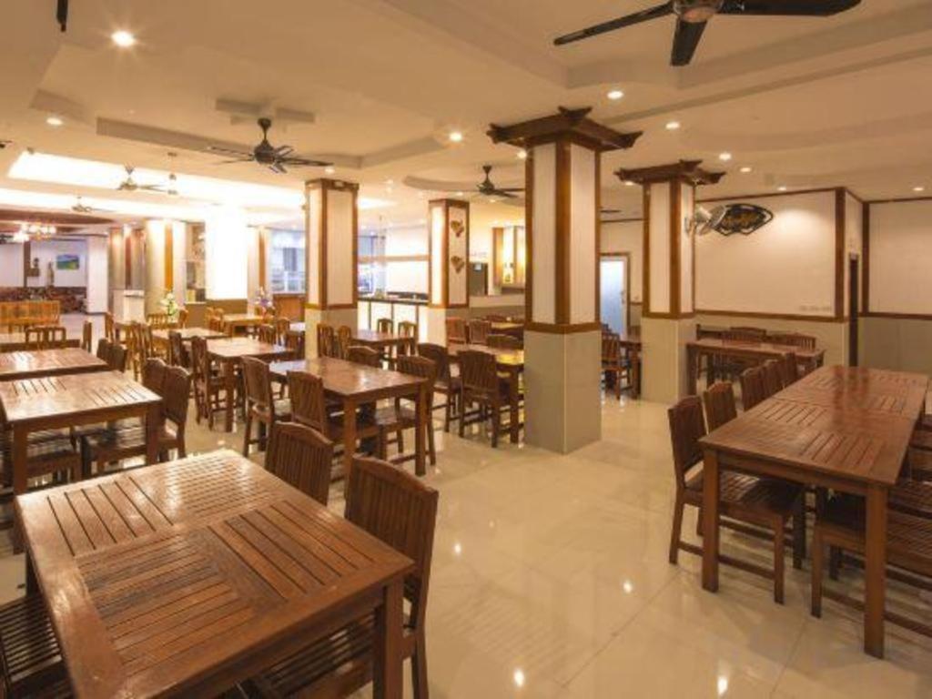 Azure Phuket Hotel Patong Buitenkant foto