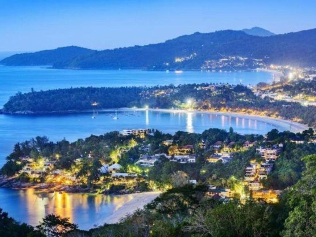 Azure Phuket Hotel Patong Buitenkant foto