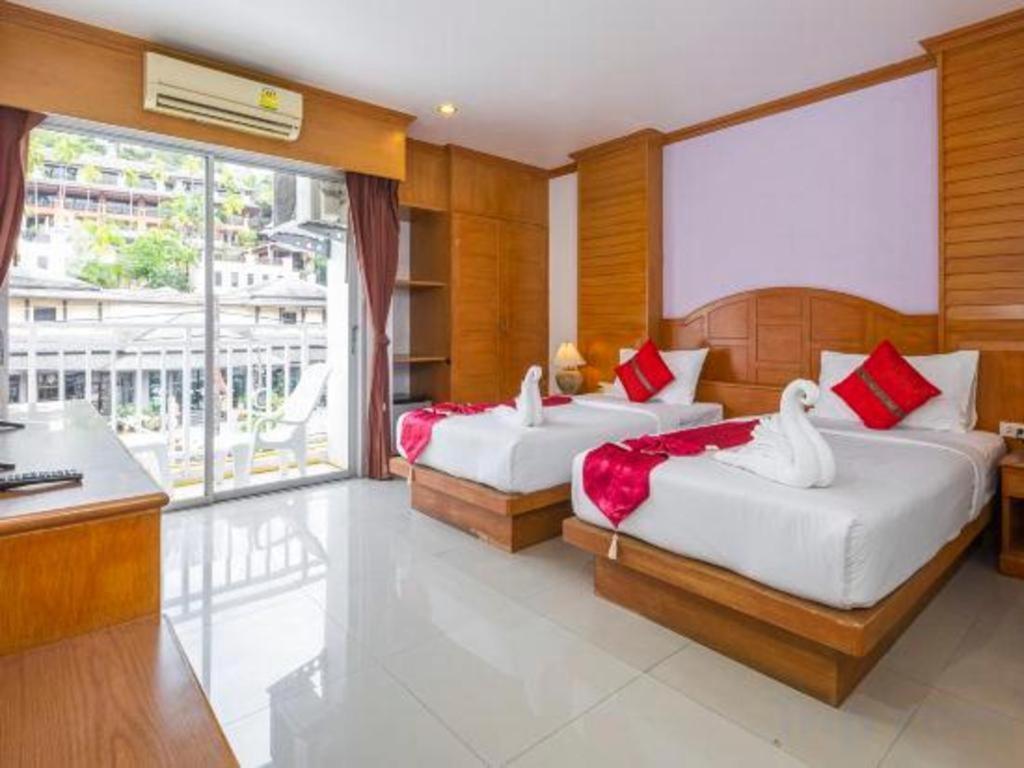 Azure Phuket Hotel Patong Buitenkant foto
